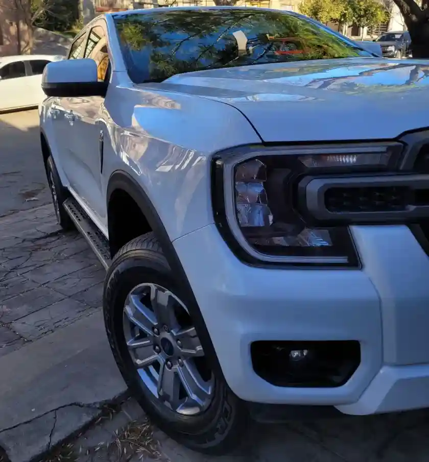 Ford Ranger 2023 - foto 1