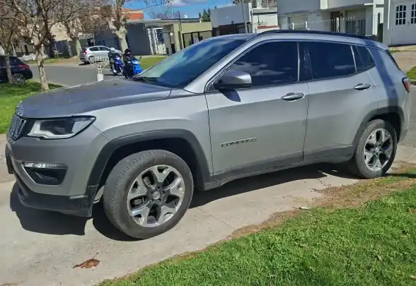 Jeep Compass 2.4 Longitude Plus 4X4 2019 - foto 1
