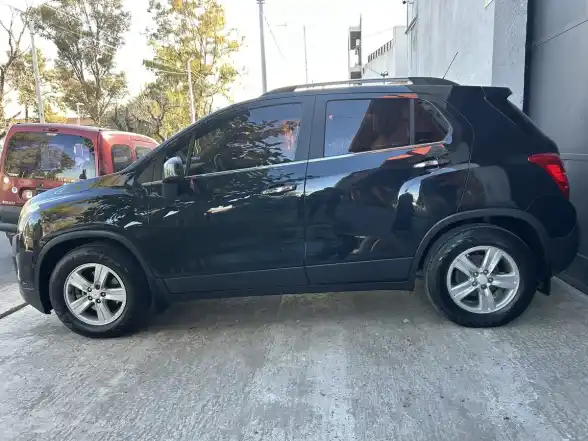 Chevrolet Tracker 1.8 Ltz Fwd Mt 140Cv 2014 - foto 2