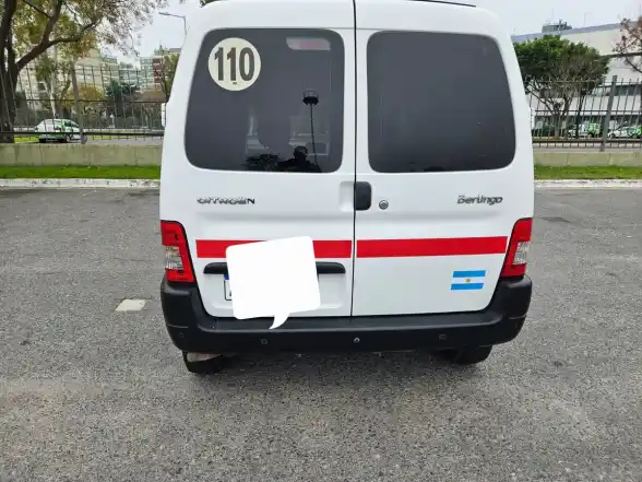 Citroën Berlingo Furgon 1.6 Vti 115 Business 2022 - foto 5