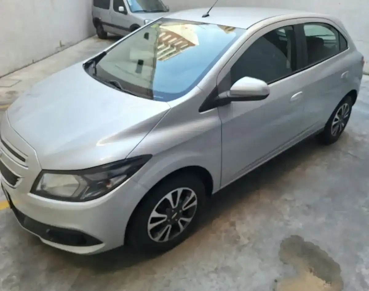 Chevrolet Onix 2016 - foto 1