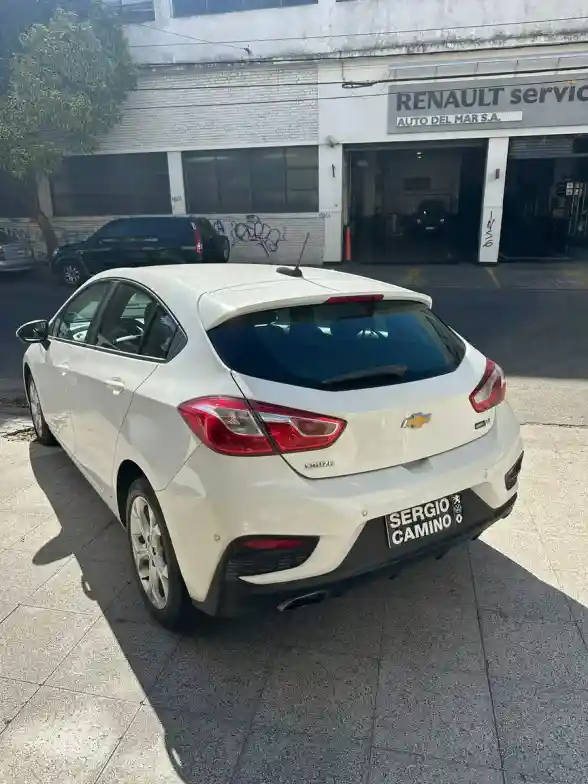 Chevrolet Cruze 5 1.4 Lt Mt 5P 2022 - foto 2