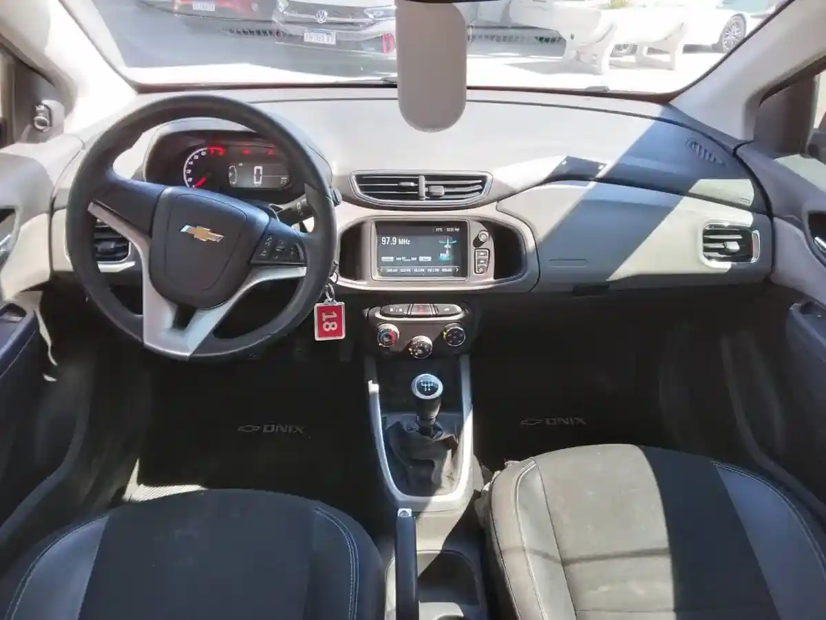 Chevrolet Onix 1.4 Lt L17 2019 - foto 4