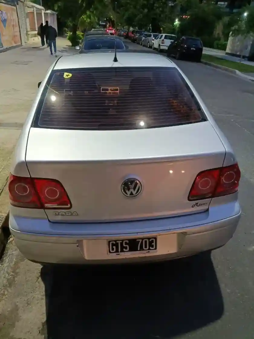 Volkswagen Bora 2.0 Trendline 2007 - foto 3