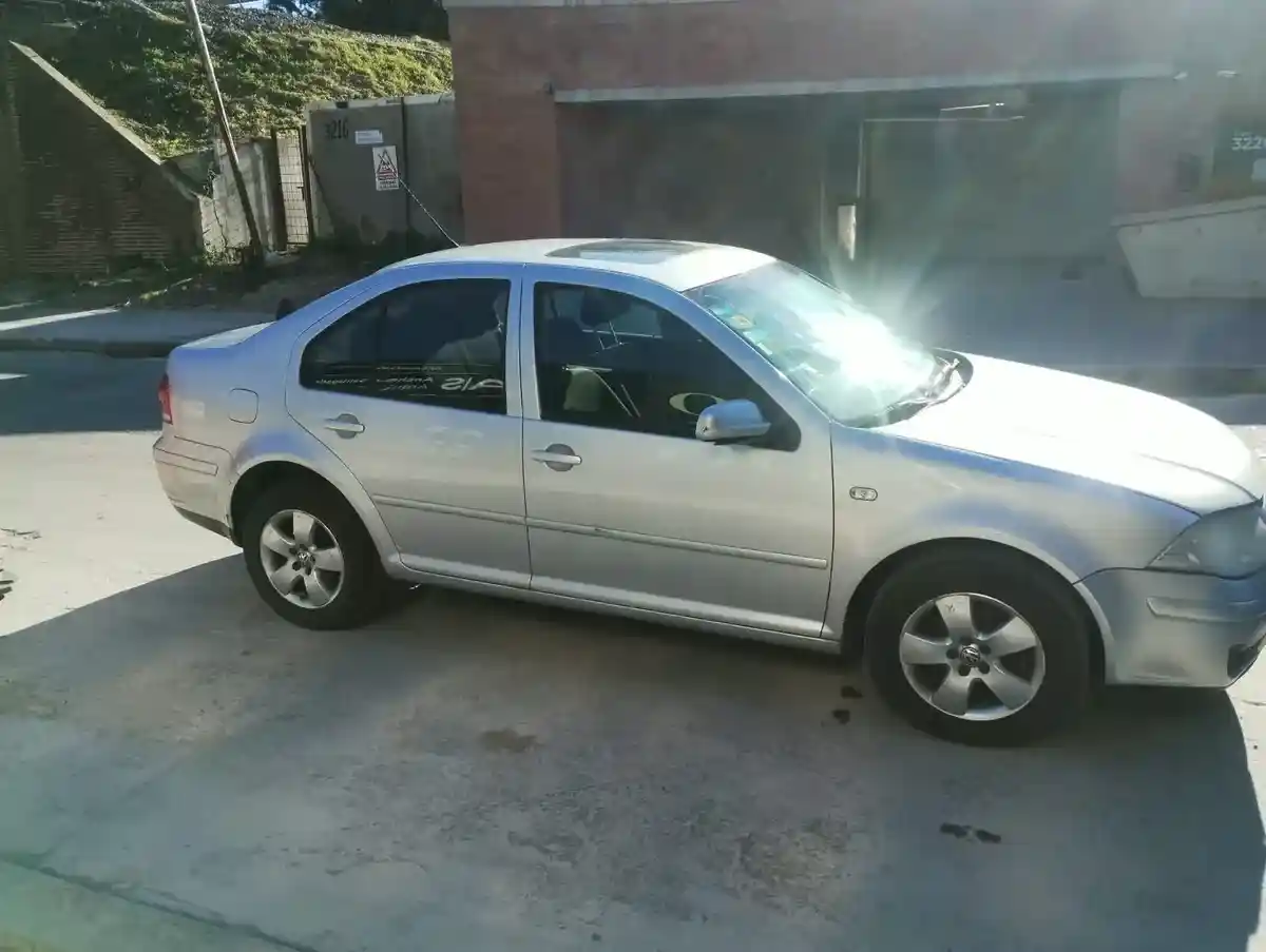 Volkswagen Bora 2.0 Trendline 2007 - foto 5