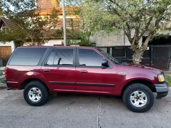 Ford Expedition 4.6 Xlt 4X4 2001 - foto 2