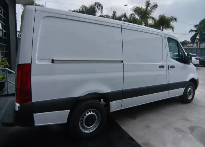 Mercedes-Benz Sprinter 314 Cdi Furgón 3250 Te V2 2026 - foto 3