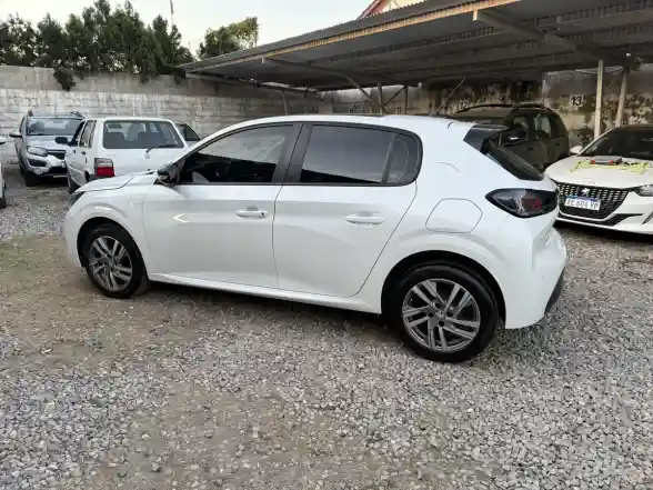 Peugeot 208 1.6 Feline Tiptronic 2022 - foto 5
