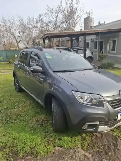 Renault Sandero Stepway 1.6 16V Intense 2022 - foto 2