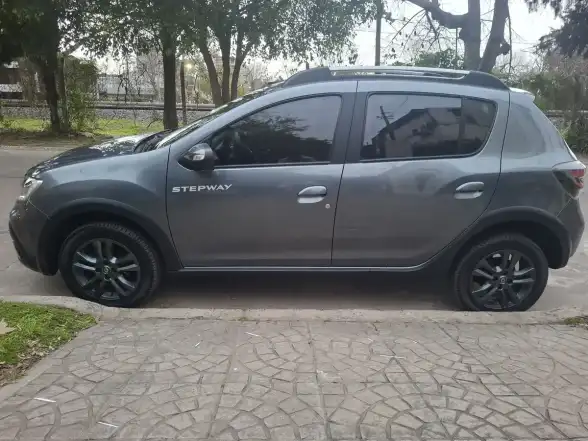 Renault Sandero Stepway 1.6 16V Intense 2022 - foto 4