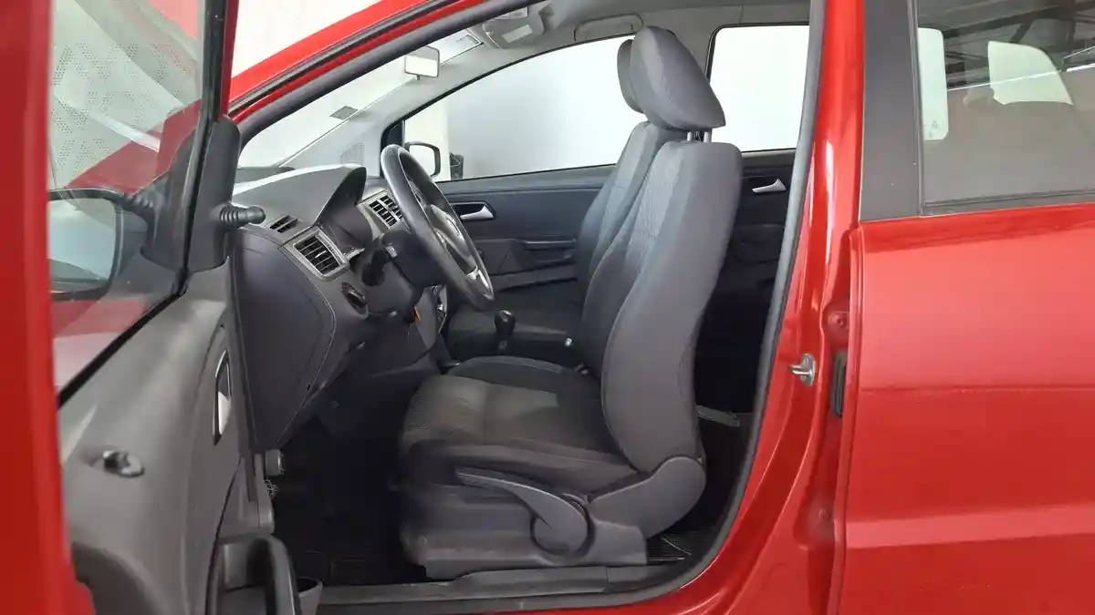 Volkswagen Suran 1.6 Comfortline 2015 - foto 5