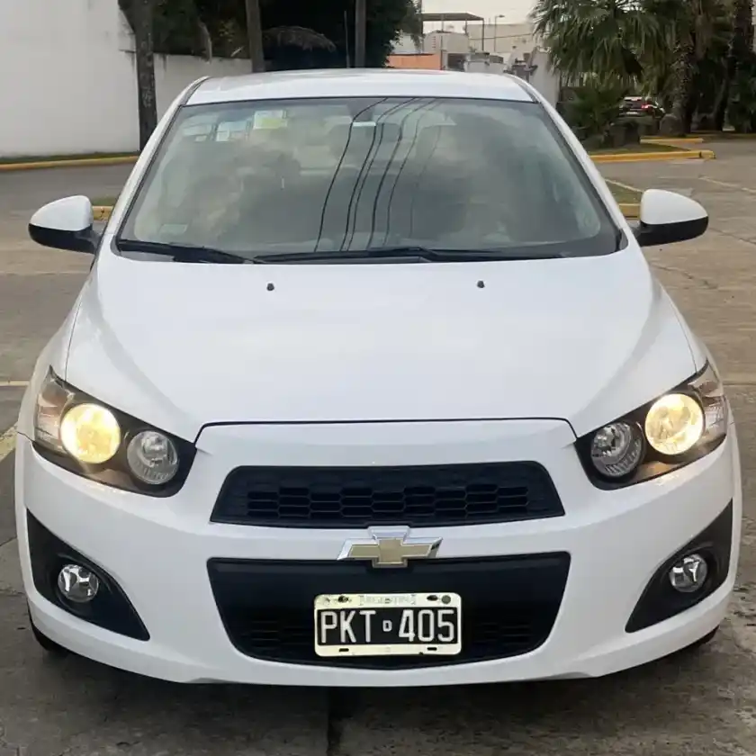 Chevrolet Sonic 2015 - foto 1