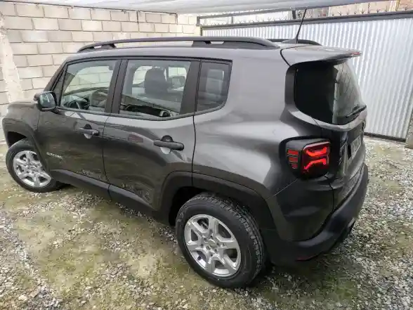 Jeep Renegade 1.3T Sport At6 Fwd 2026 - foto 3
