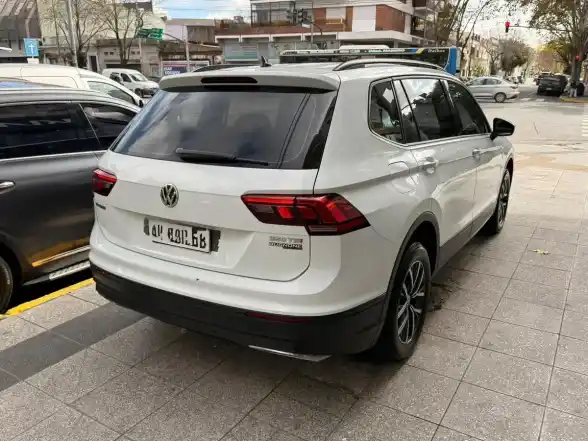 Volkswagen Tiguan Allspace 1.4 Tsi Trendline 150Cv 2Wd Dsg 2020 - foto 5