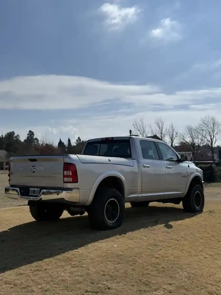 Ram 2500 6.7 Laramie I Atx 350Cv 4X4 2014 - foto 5