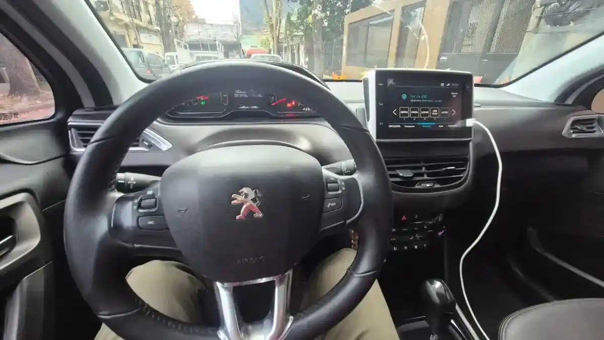 Peugeot 2008 Sport Thp Tiptronic Am22 2022 - foto 2