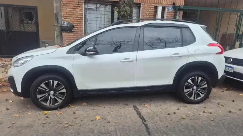 Peugeot 2008 Sport Thp Tiptronic Am22 2022 - foto 3