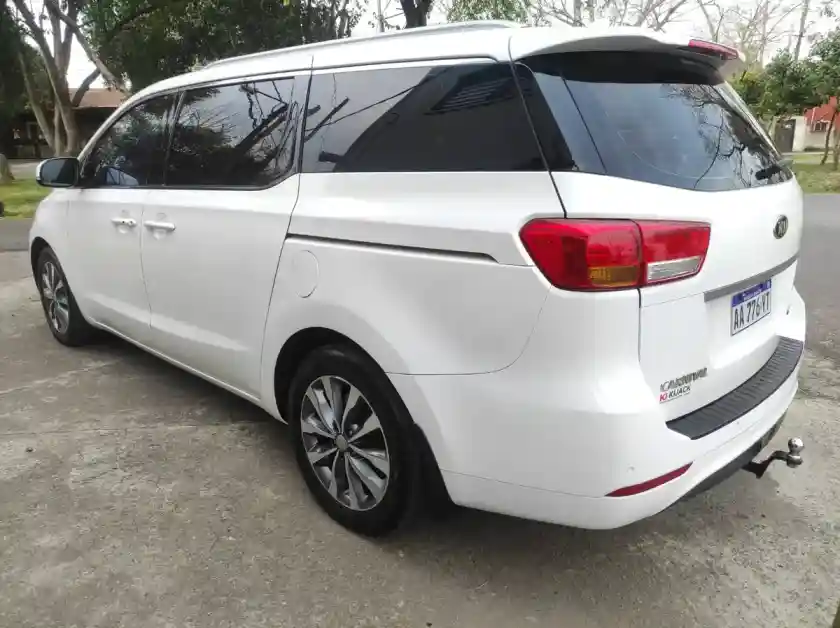 Kia Carnival 2.2 Crdi Ex Premium 2016 - foto 2