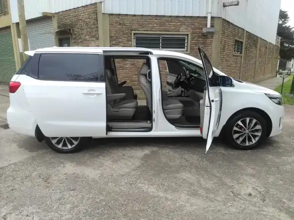 Kia Carnival 2.2 Crdi Ex Premium 2016 - foto 3
