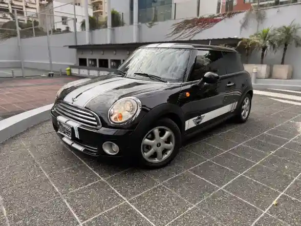 Mini Cooper 1.6 Salt 2010 - foto 1