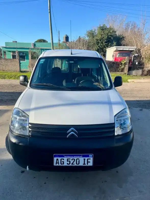 Citroën Berlingo Furgon 1.6 Vti 115 Business 2024 - foto 3