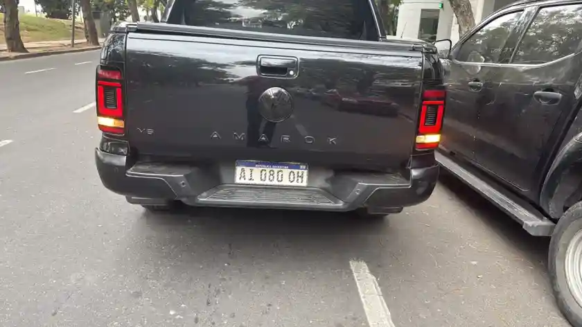Volkswagen Amarok 3.0 V6 Cd Black Style 258Cv 4X4 2026 - foto 2