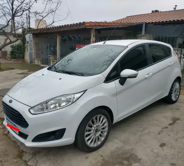 Ford Fiesta Kinetic 1.6 Se 120Cv 2016 - foto 1