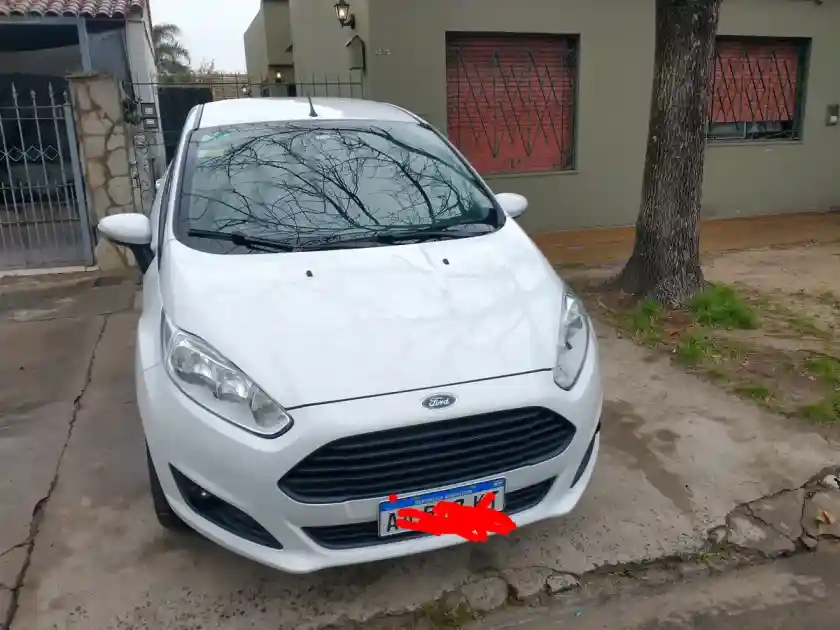Ford Fiesta Kinetic 1.6 Se 120Cv 2016 - foto 2