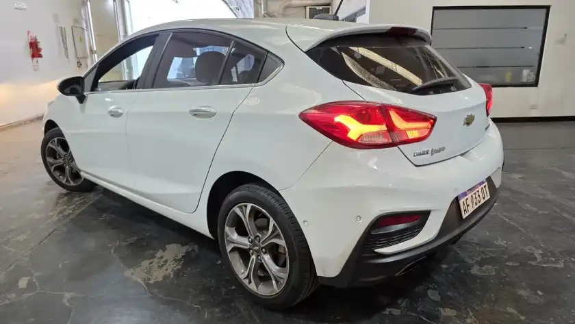 Chevrolet Cruze 5 1.4 Premier At 5P 2023 - foto 4