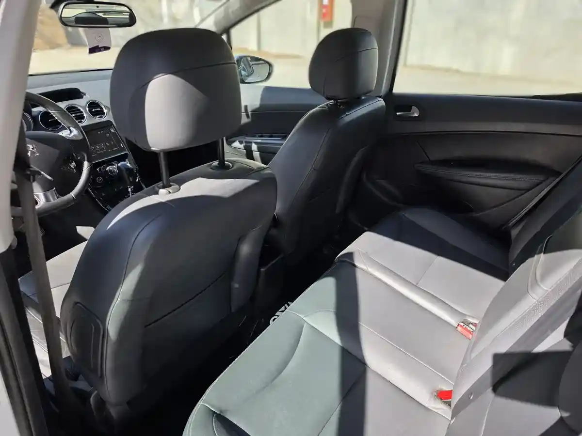 Peugeot 308 1.6 Feline Thp 165Cv Tiptronic 2021 - foto 4