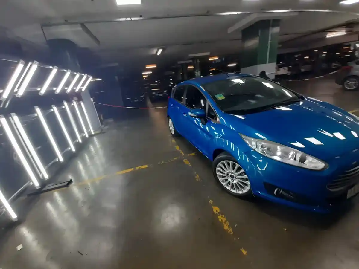 Ford Fiesta Kinetic Design 1.6 Se 2016 - foto 3