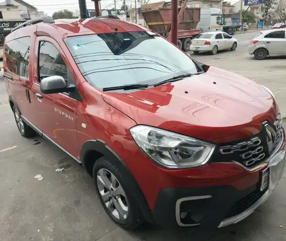 Renault Kangoo Ii 1.6 Sce Stepway 2024 - foto 2