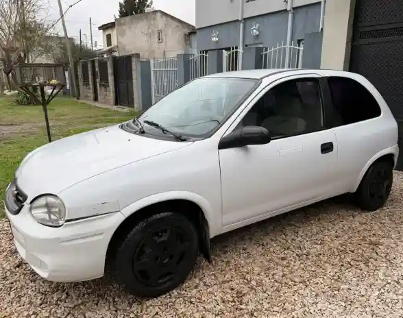 Chevrolet Classic 1.4 Cargo 2010 - foto 1