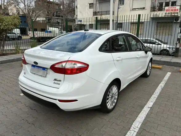 Ford Fiesta Kinetic 1.6 Sedan Se Plus 2017 - foto 3