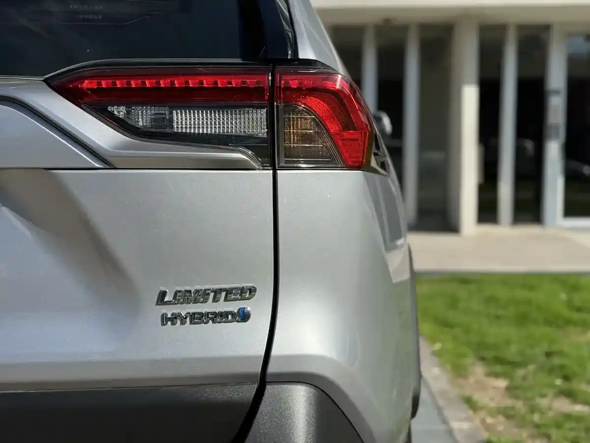Toyota Rav4 Hibrid 2.5 Hv Limited Awd At 2023 - foto 4