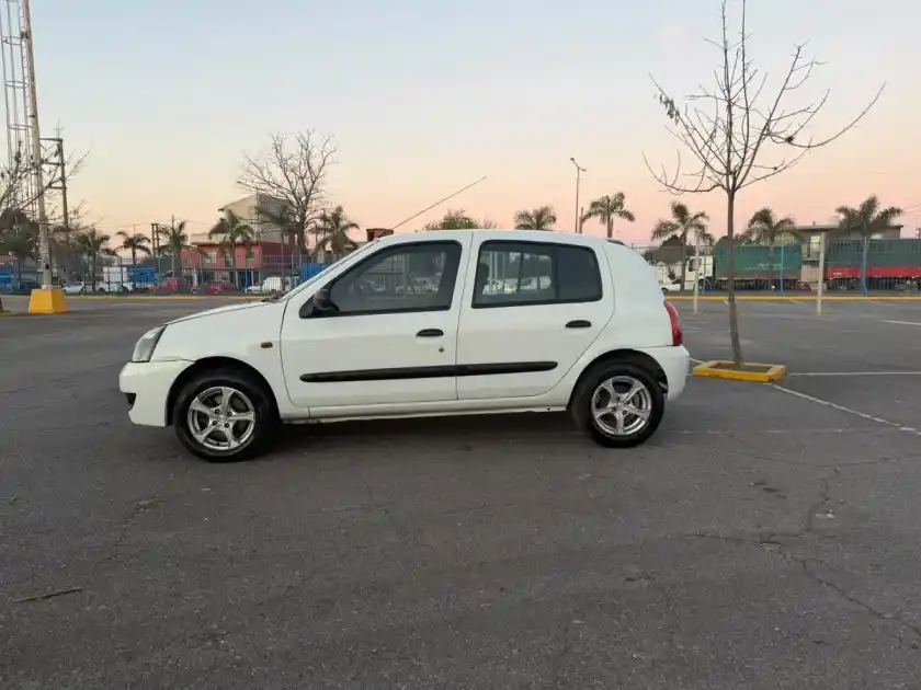 Renault Clio 1.2 Authentique Pack Ii 75Cv 2012 - foto 3