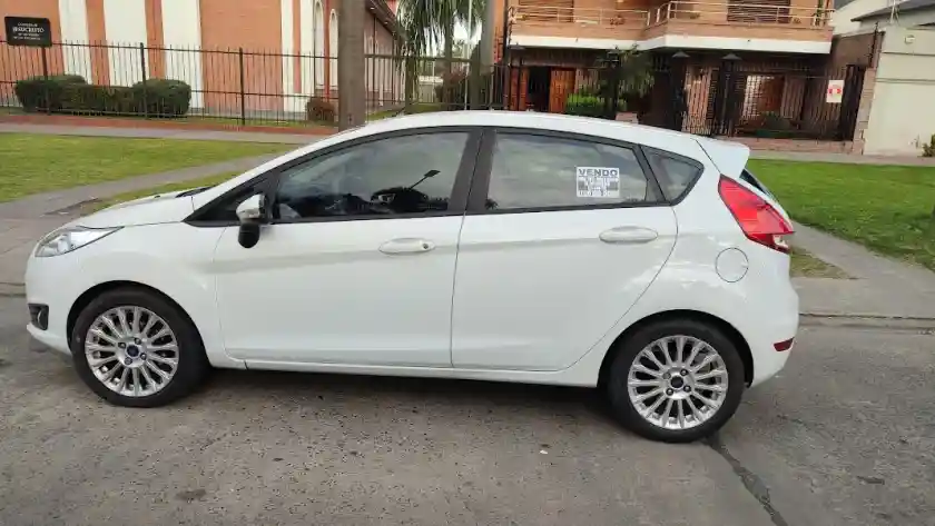 Ford Fiesta Kinetic 1.6 Se Powershift 120Cv 2017 - foto 5