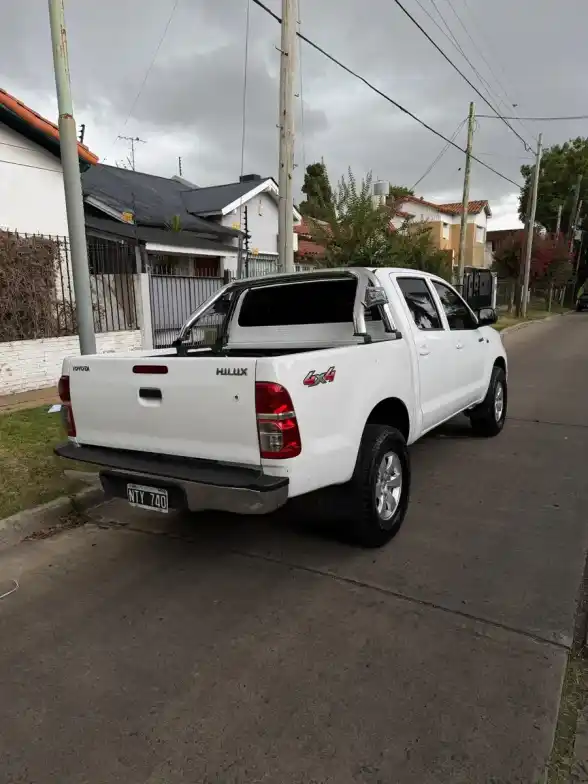 Toyota Hilux Pick-Up 2.5 Cd Dx Pack 120Cv 4X4 2014 - foto 2