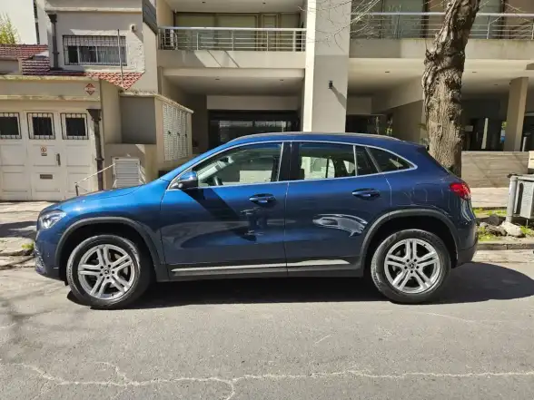 Mercedes-Benz Clase Gla 1.6 Gla200 Urban 156Cv 2021 - foto 4