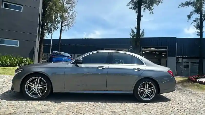 Mercedes-Benz Clase E 3.0 E400 Amg-Line 333Cv 2017 - foto 5