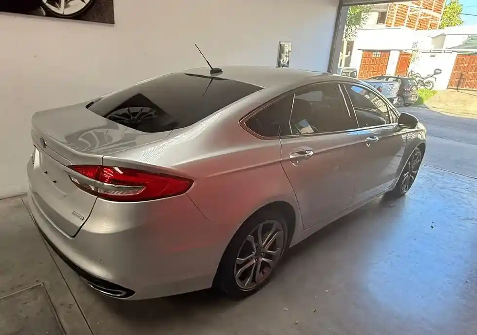 Ford Mondeo Sel Ecoboost 2.0 At 2017 - foto 3