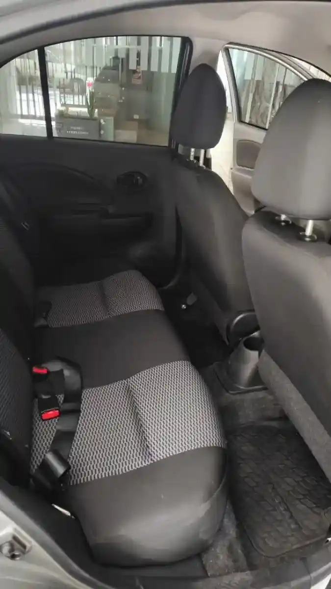 Nissan March 1.6 Active 107Cv 2019 - foto 3