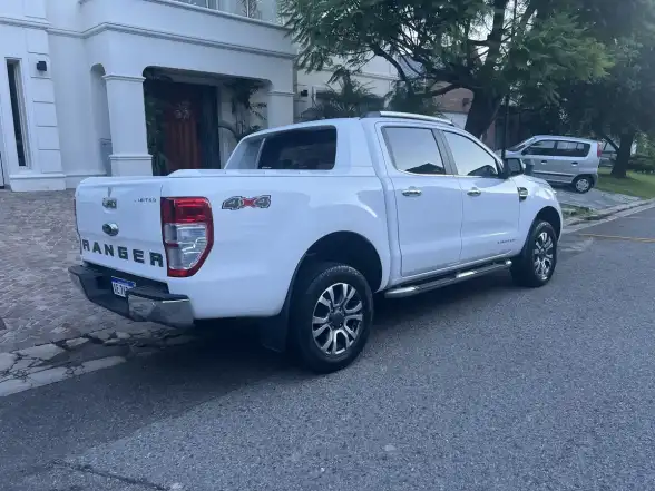 Ford Ranger 3.2 Cd Limited Tdci 200Cv 2021 - foto 4