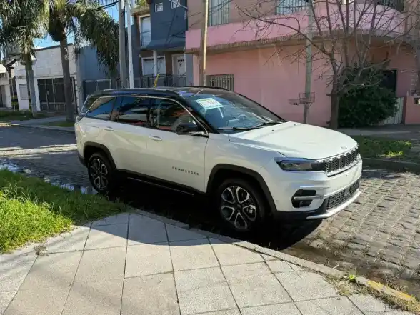 Jeep Commander 1.3 T270 Limited 4X2 At6 2025 - foto 3
