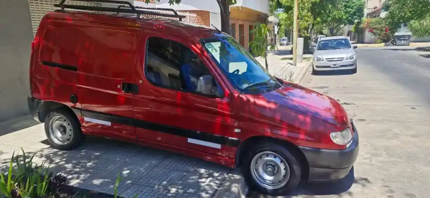 Peugeot Partner 1.9 Furgon Confort Plc Abcp 2007 - foto 1