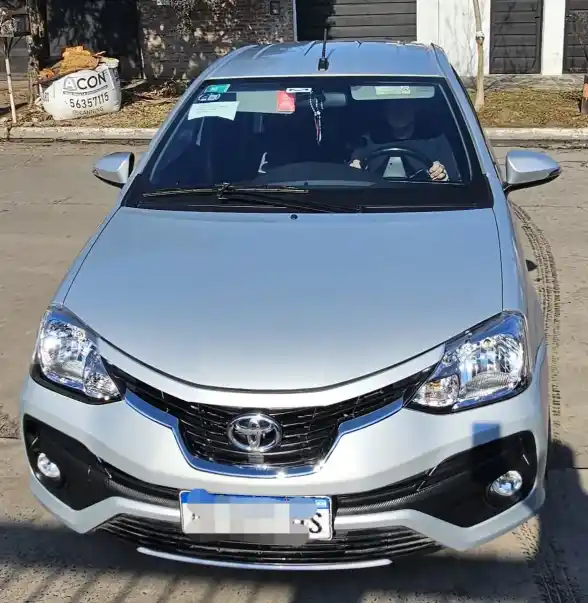 Toyota Etios 1.5 Platinum 4 P Automática 2017 - foto 3