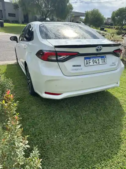 Toyota Corolla 1.8 Hev Seg Ecvt 2023 - foto 3