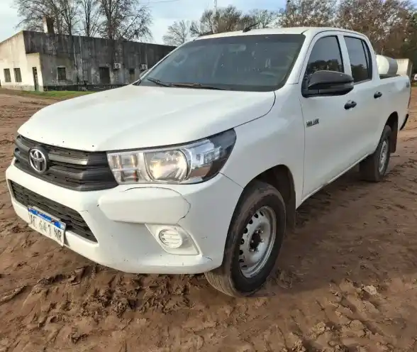 Toyota Hilux 2.4 Cd Dx 150Cv 4X4 2021 - foto 1