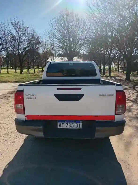 Toyota Hilux 2.4 Cd Dx 150Cv 4X4 2020 - foto 2