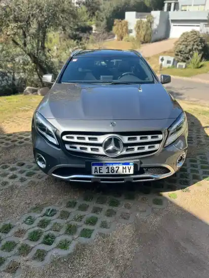Mercedes-Benz Clase Gla 1.6 Gla200 Urban 156Cv 2019 - foto 1